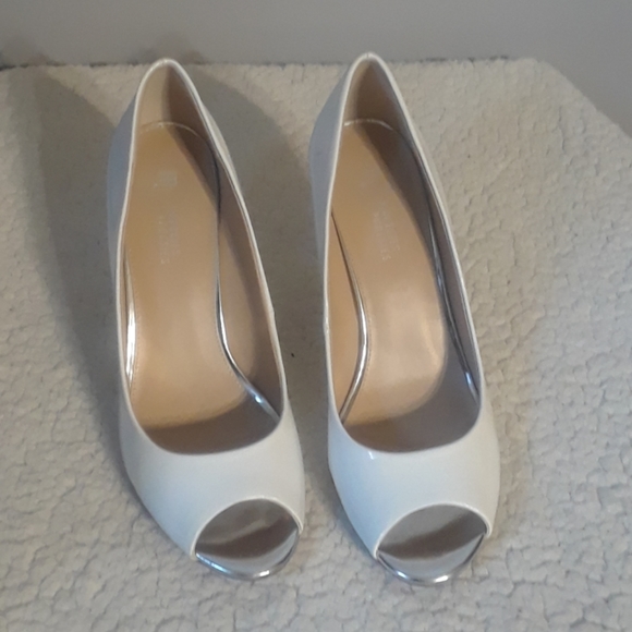 Shoes - Bundle and Save Mootsies Tooties Heels